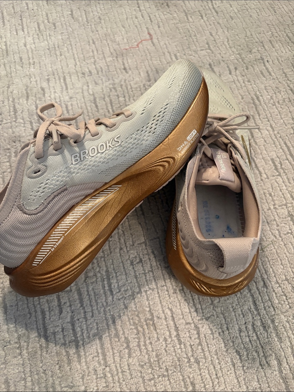 Brooks Women’s Athletic Shoes in Light Gray and Gold Metallic- adrenaline GTS 25
